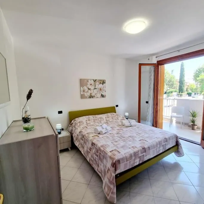 Rosa Del Garda Apartment Peschiera del Garda