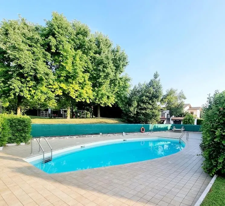 Rosa Del Garda Apartment Peschiera del Garda